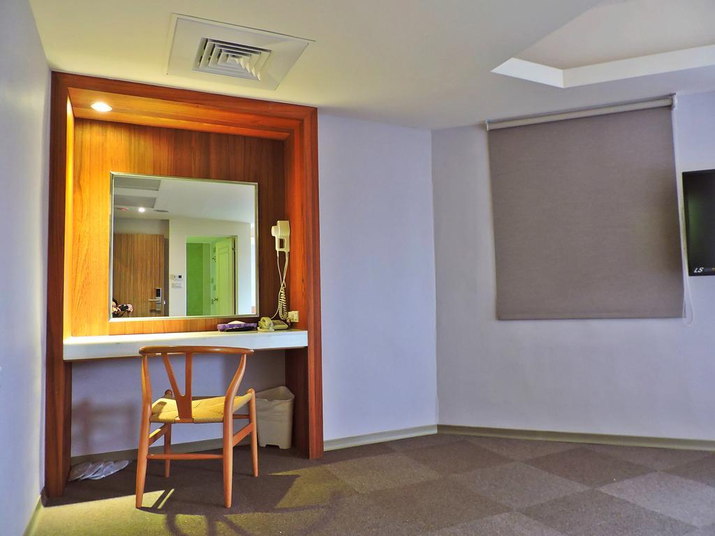 Meci Hotel Città di Hualien Esterno foto